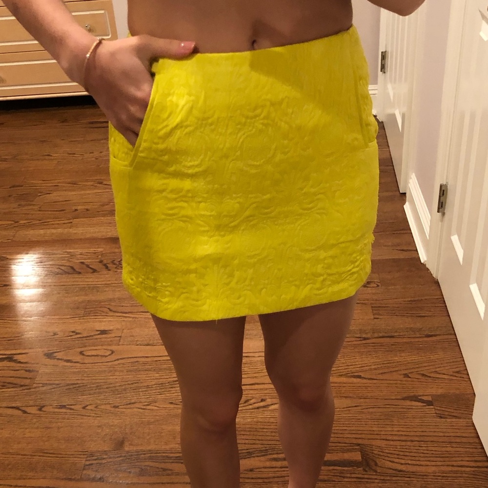Neon yellow jacquard texture mini skirt